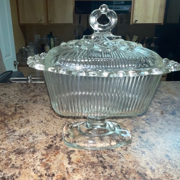 Grandma’s candy dish - Picture 2 of 3
